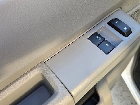 Used 2024 Ford E-350 and Econoline 350 Super Duty w/ Driver's Safety Package image 27