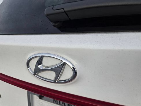 Used 2023 Hyundai Santa Fe SE FWD image 10