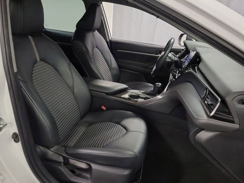Used 2023 Toyota Camry SE image 25