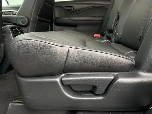 Certified 2023 Honda Passport EX-L image 40