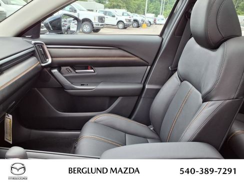 New 2025 MAZDA CX-50 AWD 2.5 Hybrid w/ Cargo Package image 19