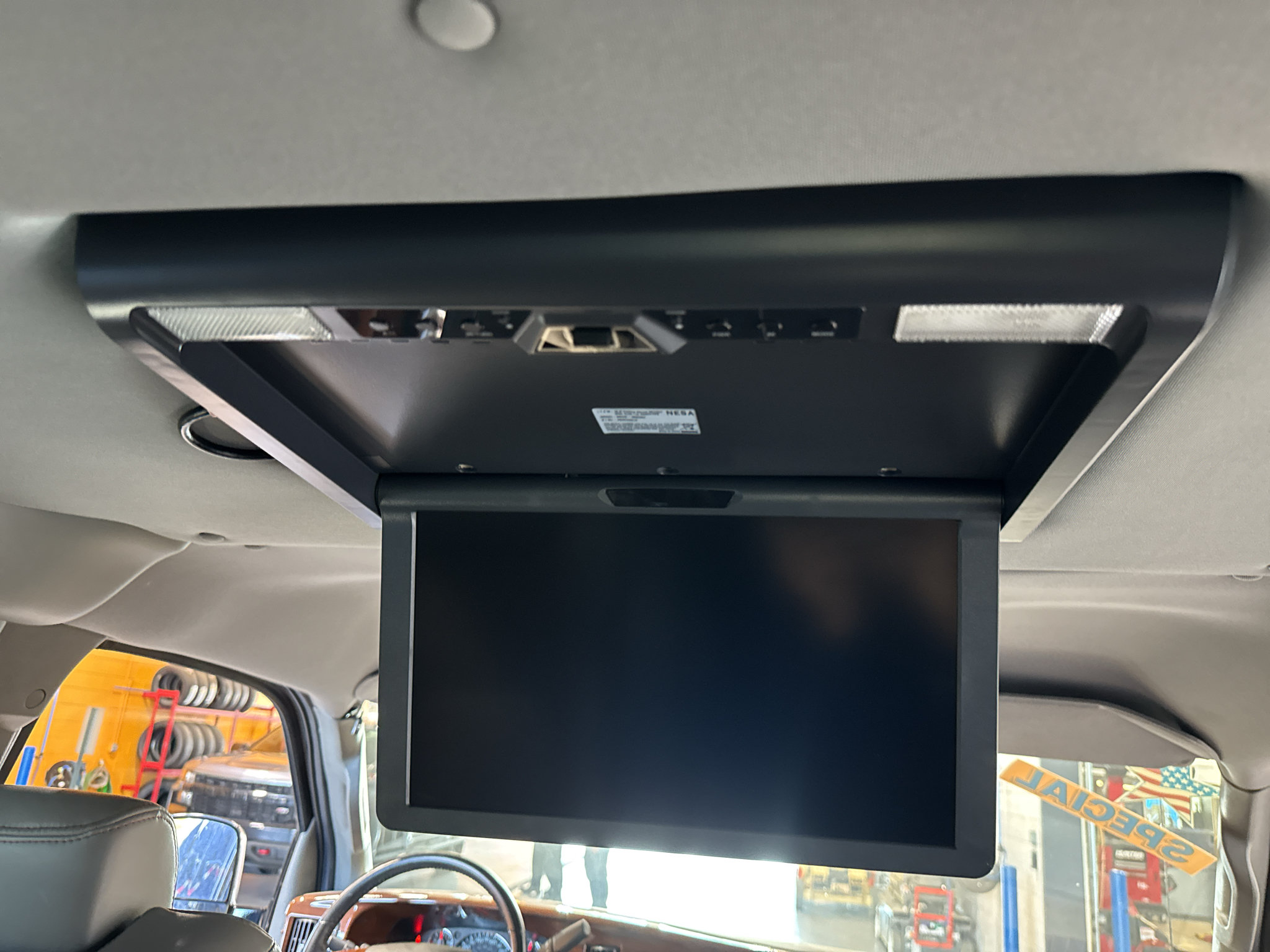 Used 2023 GMC Savana 2500 RWD image 19
