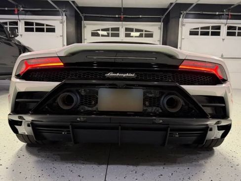Used 2024 Lamborghini Huracan EVO AWD/4WD image 12