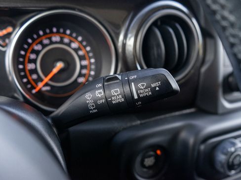 Used 2019 Jeep Wrangler Unlimited Sport AWD/4WD image 26