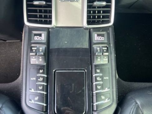 Used 2016 Porsche Panamera Edition RWD image 32