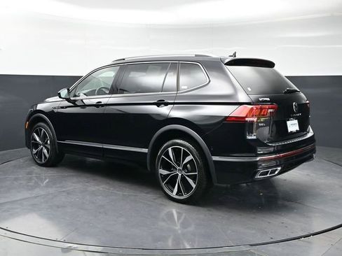 Used 2024 Volkswagen Tiguan SEL R-Line AWD/4WD image 7