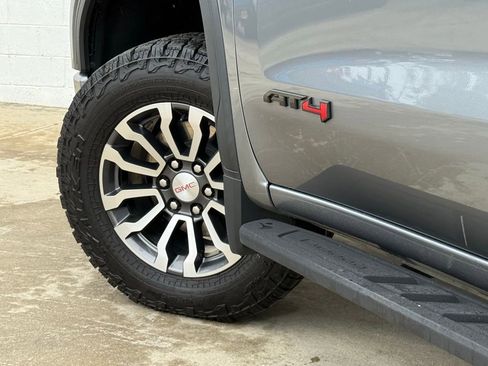 Used 2022 GMC Sierra 1500 AT4 w/ AT4 Premium Package image 18
