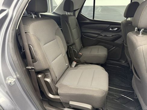 Used 2021 Chevrolet Traverse LT w/ LPO, Floor Liner Package image 55