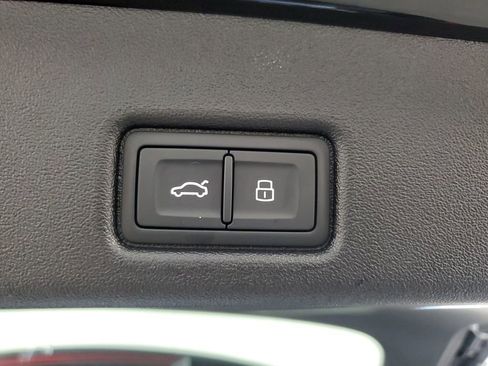 New 2025 Audi Q5 Premium Plus image 10