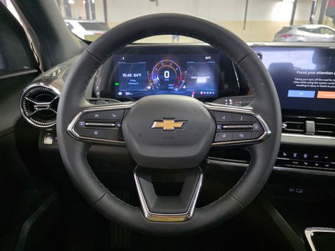 New 2026 Chevrolet Equinox LT image 30