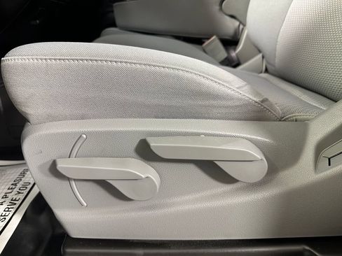 Used 2017 Chevrolet Silverado 1500 W/T AWD/4WD image 15