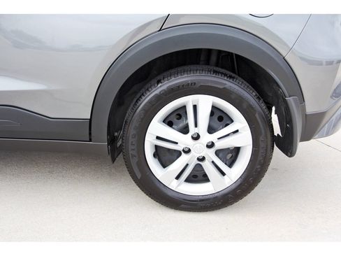 Certified 2025 Nissan Kicks Play S FWD image 29