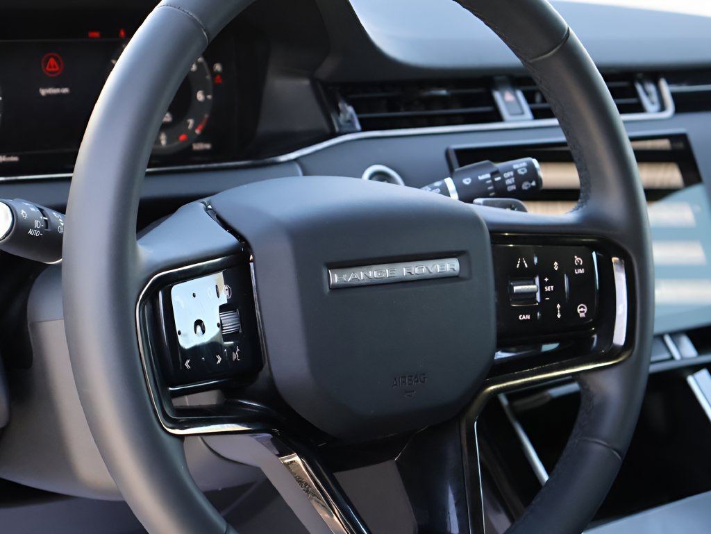 Certified 2026 Land Rover Range Rover Evoque S AWD/4WD image 18