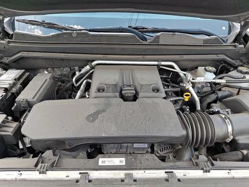 Used 2025 Chevrolet Colorado Trail Boss AWD/4WD image 27