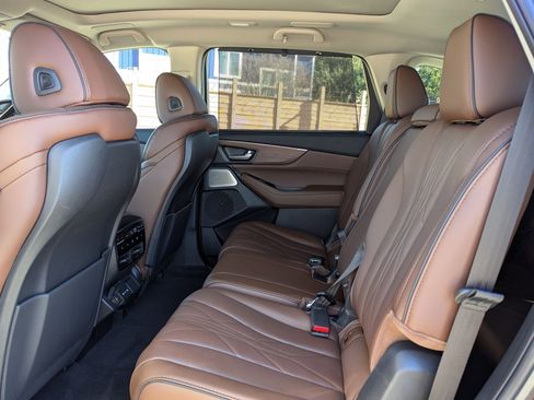 Certified 2025 Acura MDX SH-AWD w/ Advance Package image 15