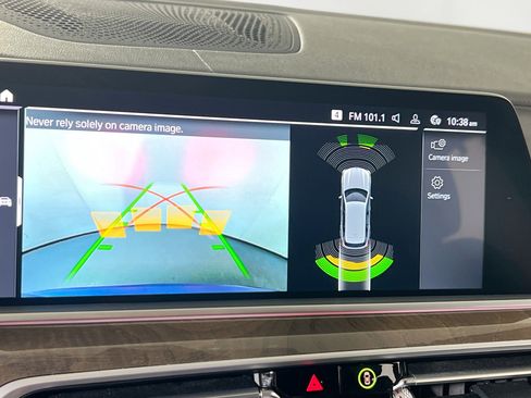 Used 2021 BMW X5 xDrive40i w/ M Sport Package image 14