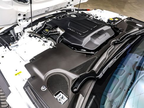 Used 2023 Jaguar F-TYPE R-Dynamic image 12