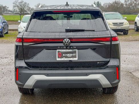 New 2026 Volkswagen Tiguan S AWD/4WD image 8