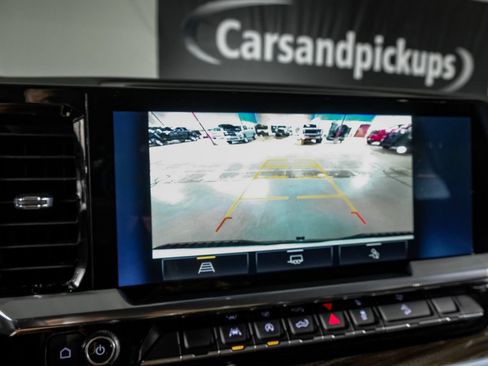 Used 2022 Chevrolet Silverado 1500 LT Trail Boss w/ Convenience Package II AWD/4WD image 21