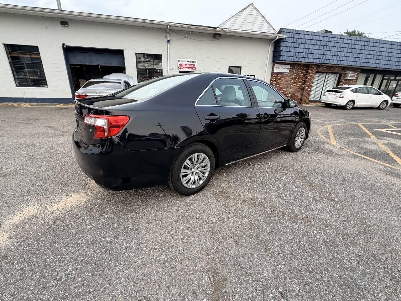 Used 2012 Toyota Camry LE FWD image 21