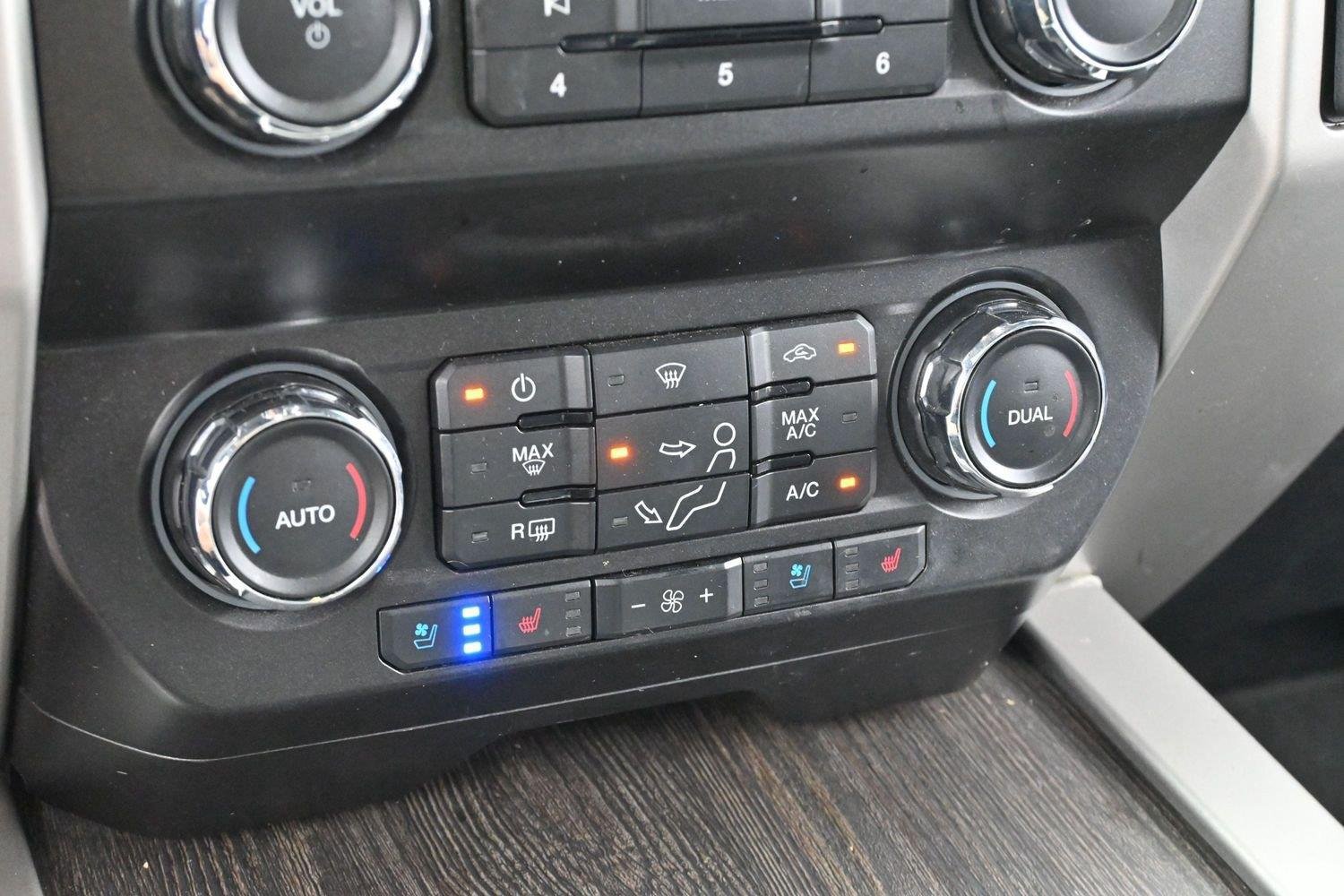 Used 2021 Ford F350 4x4 Crew Cab Super Duty image 22