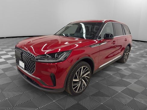 Used 2025 Lincoln Aviator Reserve w/ Equipment Group 201A image 3