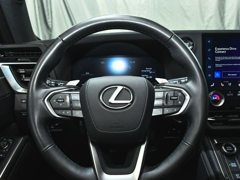 Used 2024 Lexus GX 550 w/ Accessory Package (Z1) AWD/4WD image 29
