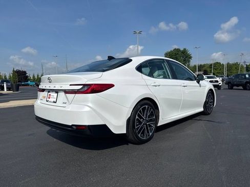Used 2025 Toyota Camry XLE w/ Premium Plus Package FWD image 7
