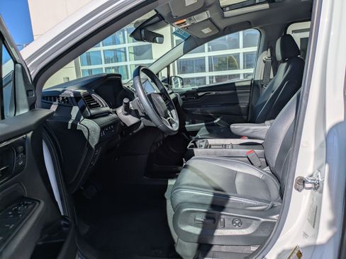 Certified 2023 Honda Odyssey Touring image 17