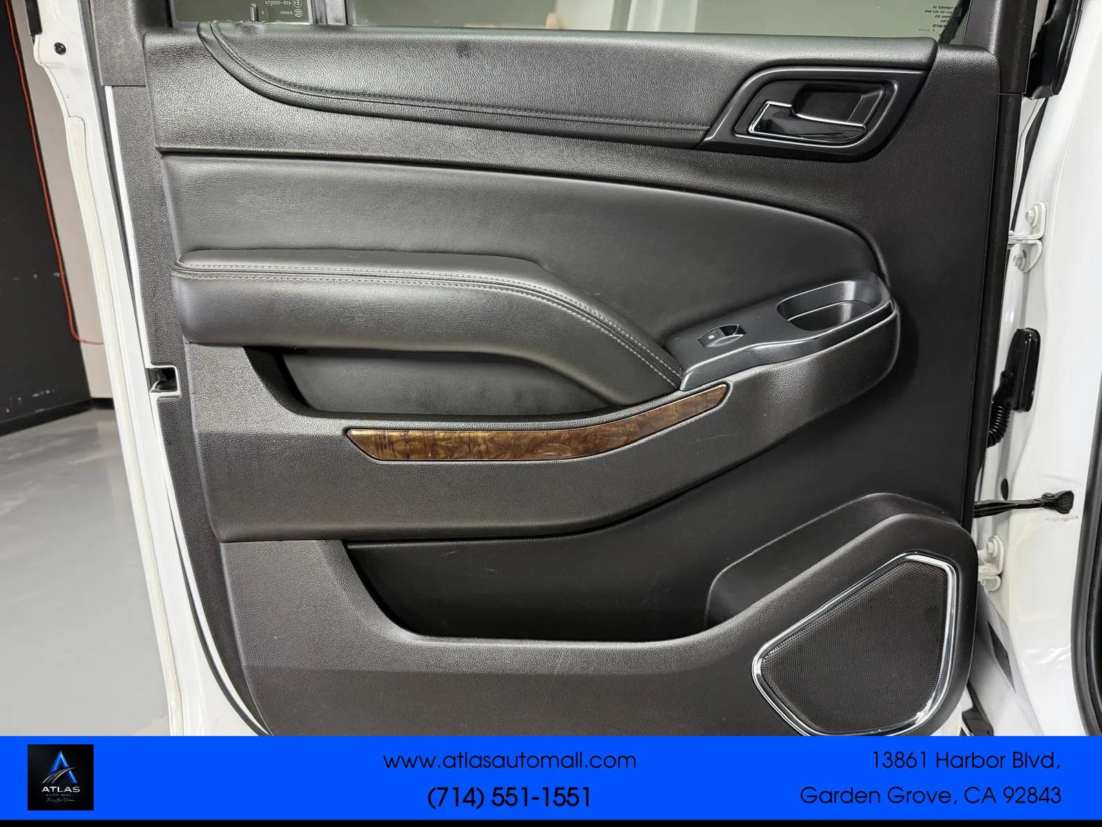 Used 2016 Chevrolet Suburban LS RWD image 19
