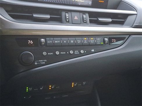 Used 2019 Lexus ES 350 image 18