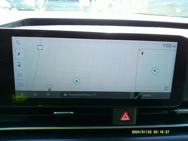 Used 2025 Kia Carnival FWD image 9
