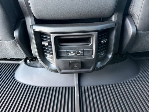 New 2026 RAM 1500 Big Horn AWD/4WD image 15