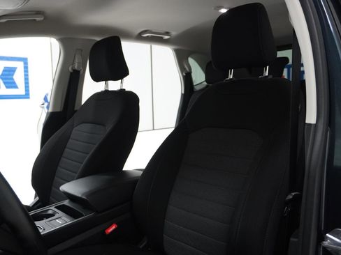 Used 2024 Ford Edge SE image 16