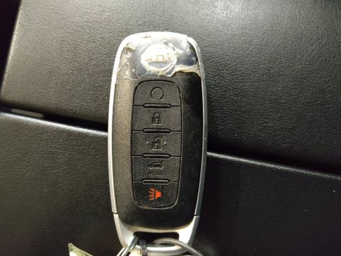 Used 2024 Nissan Rogue SV AWD/4WD image 32
