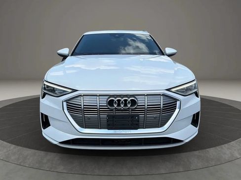 Used 2019 Audi e-tron Premium Plus AWD/4WD image 2