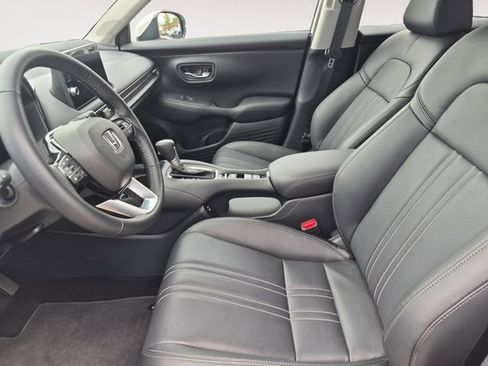 Used 2026 Honda HR-V EX-L image 9