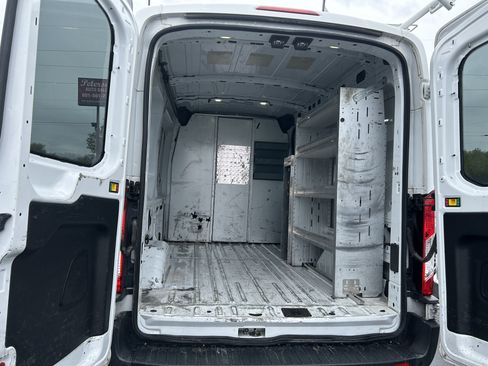 Used 2017 Ford Transit 250 130 Medium Roof image 9