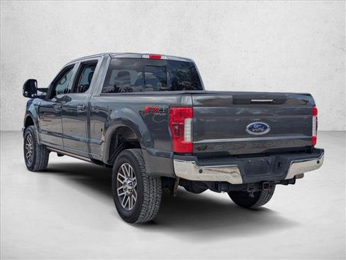 Used 2017 Ford F250 Lariat w/ Lariat Ultimate Package AWD/4WD image 6