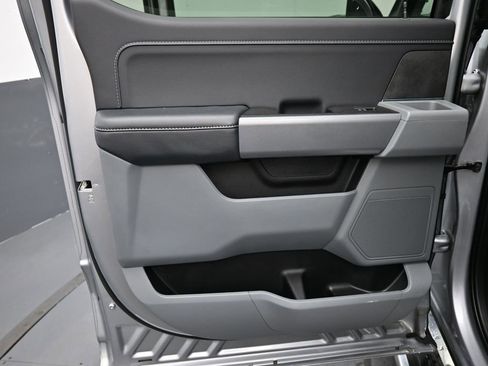 Used 2024 Ford F150 XLT w/ Mobile Office Package image 12