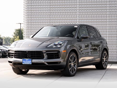 Used 2019 Porsche Cayenne S AWD/4WD image 7