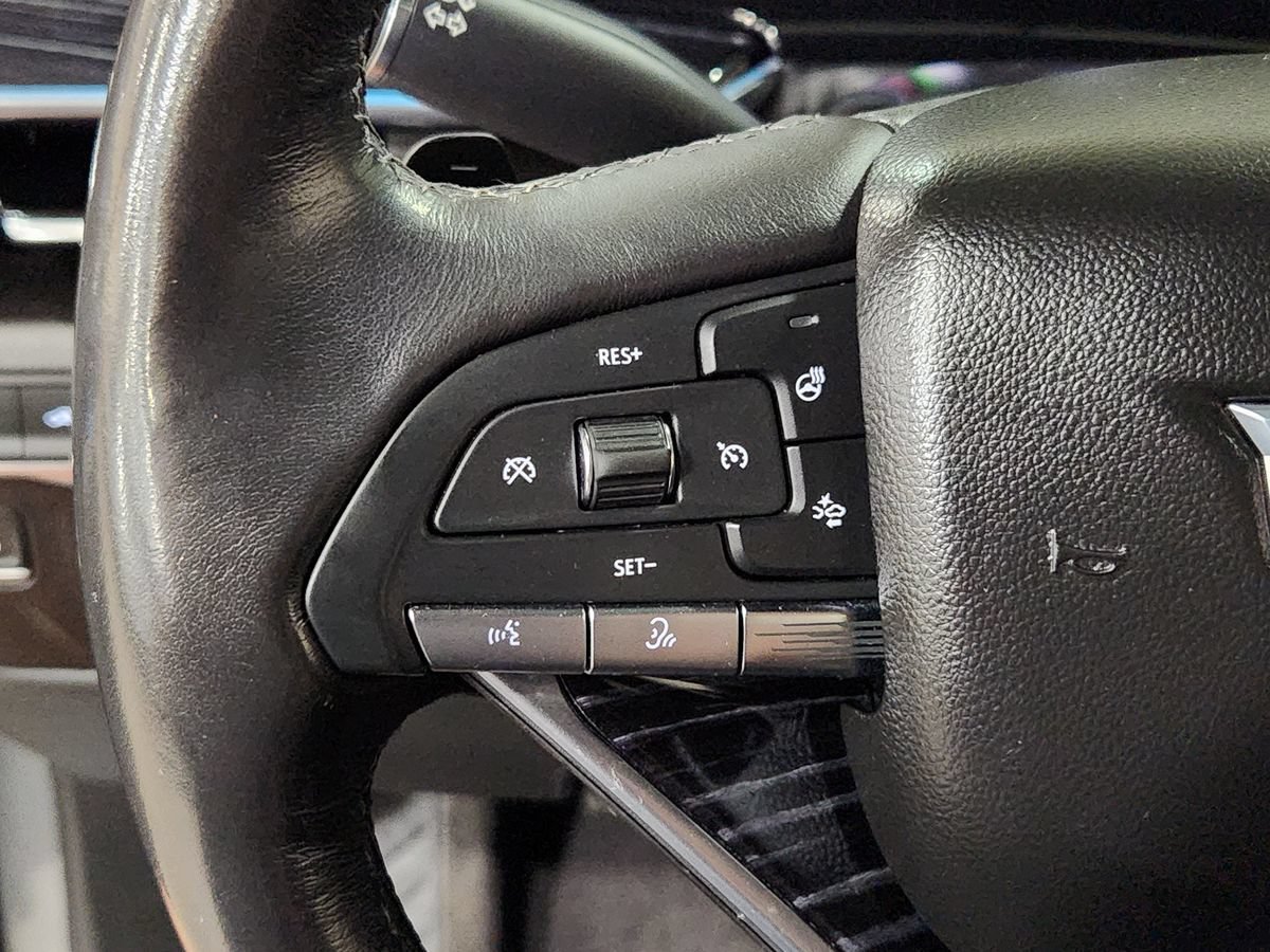 Used 2023 Cadillac Escalade ESV Sport w/ LPO, ONYX Package RWD image 52