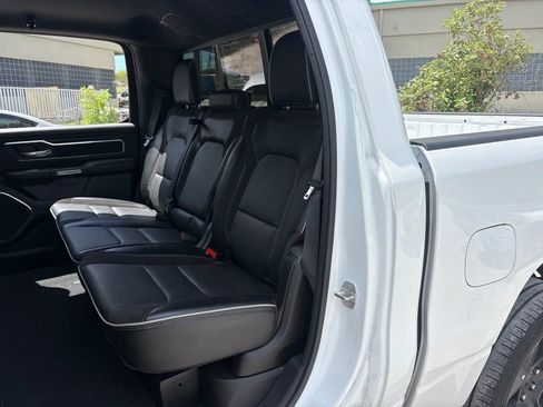 Used 2024 RAM 1500 Laramie AWD/4WD image 11