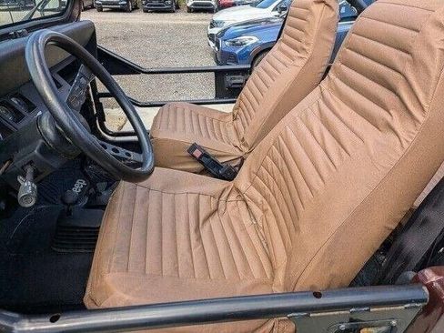 Used 1989 Jeep Wrangler 4WD image 9