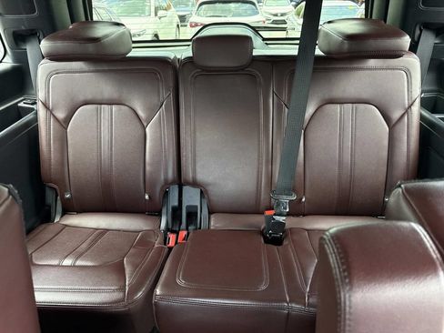 Used 2024 Ford Expedition Limited RWD image 19