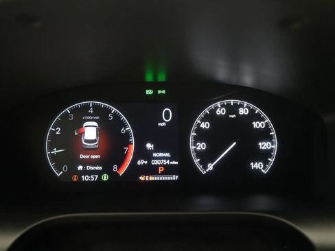 Used 2024 Honda HR-V Sport image 2