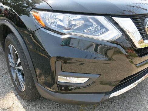 Used 2018 Nissan Rogue SL FWD image 37
