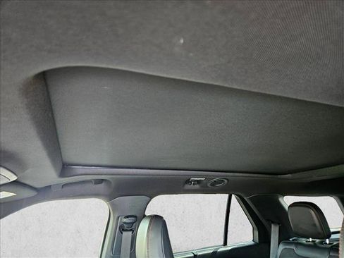 Used 2025 Ford Explorer ST AWD/4WD image 17