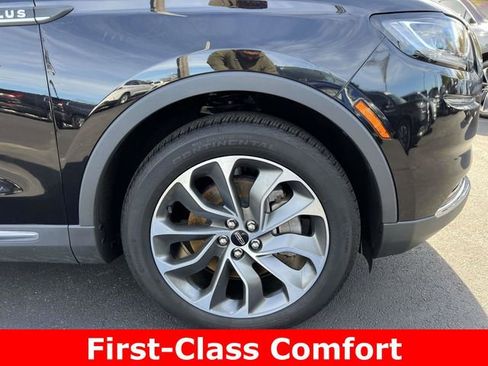 Used 2021 Lincoln Nautilus Reserve image 8