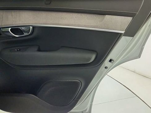 New 2026 Volvo XC90 T8 Ultra w/ Protection Package AWD/4WD image 36